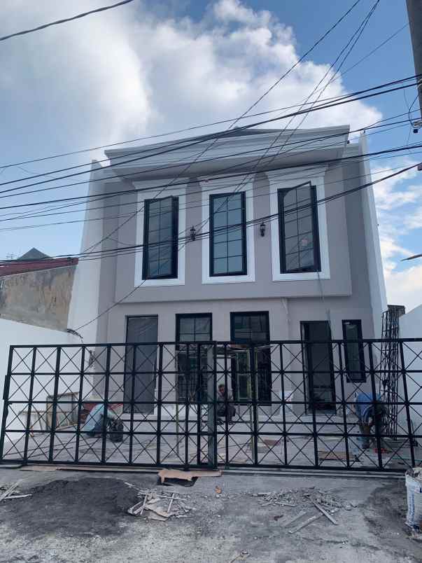 dijual rumah barata jaya