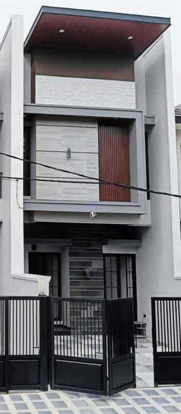 dijual rumah baru gress minimalis di manyar jaya