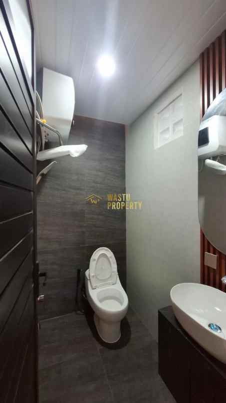 dijual rumah baturetno