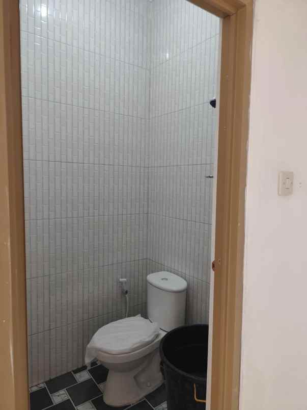 dijual rumah bedahan sawangan