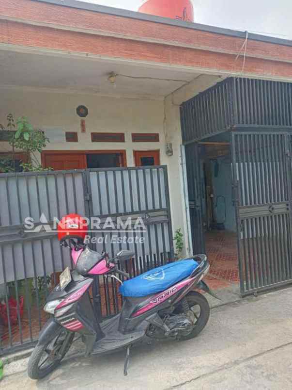 dijual rumah beji