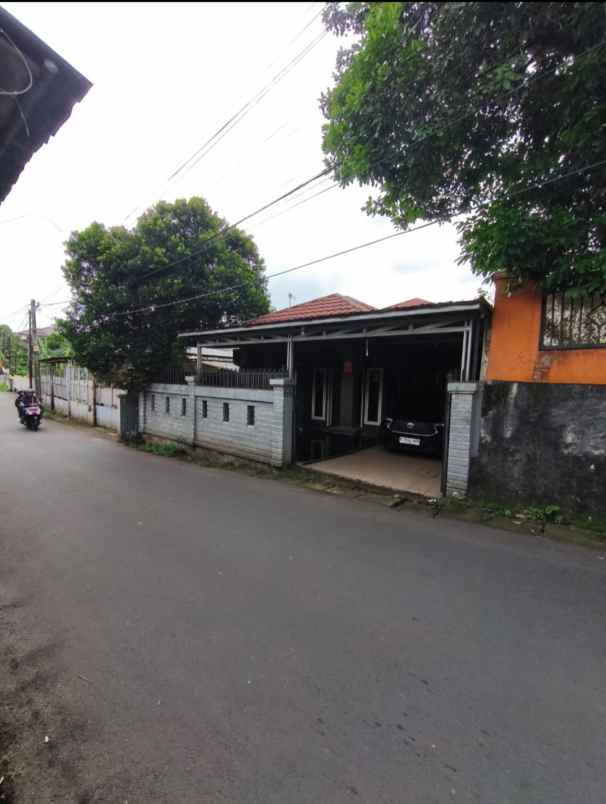 dijual rumah beji tanah baru depok