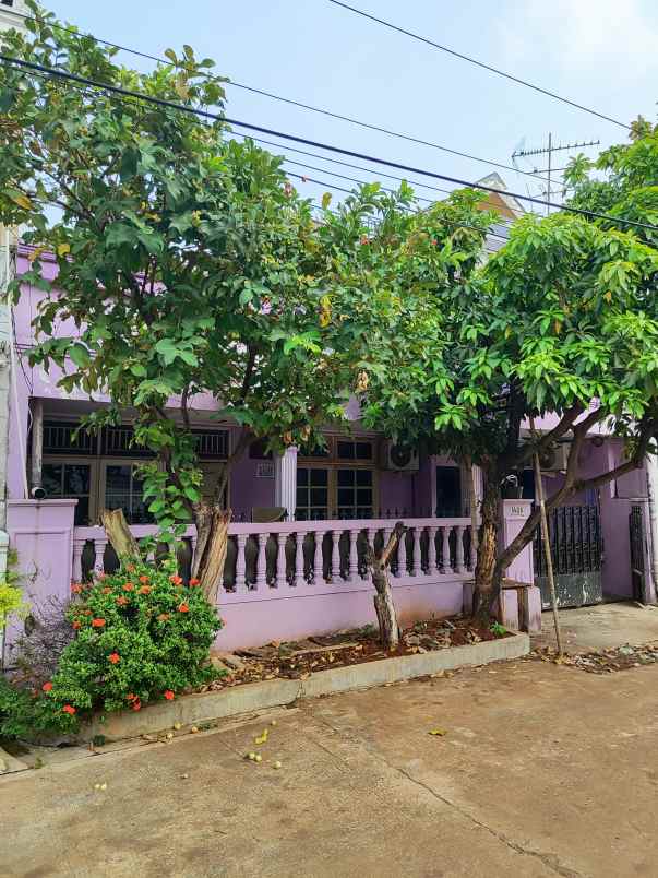 dijual rumah bintara jaya permai