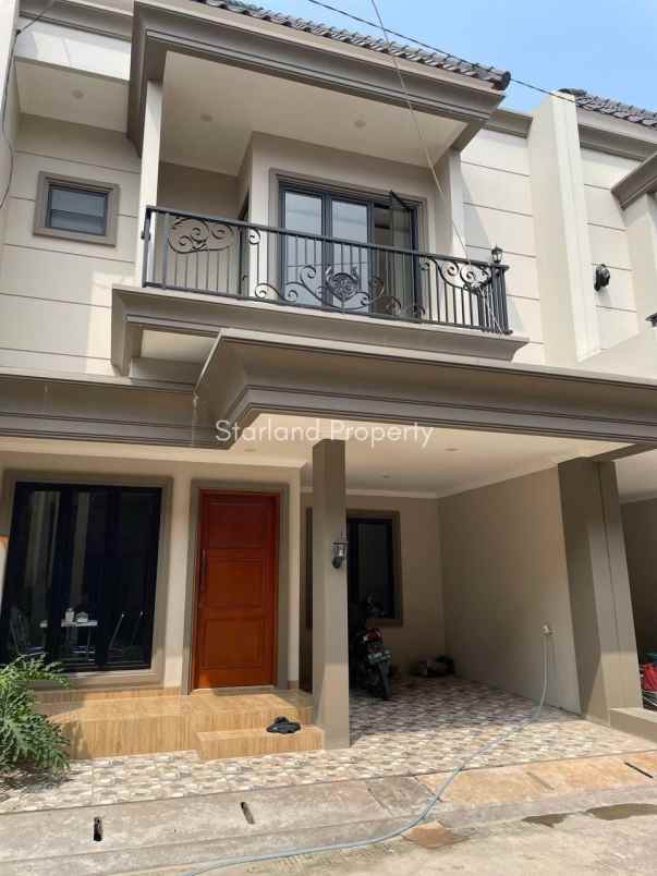 dijual rumah bintaro sektor 4