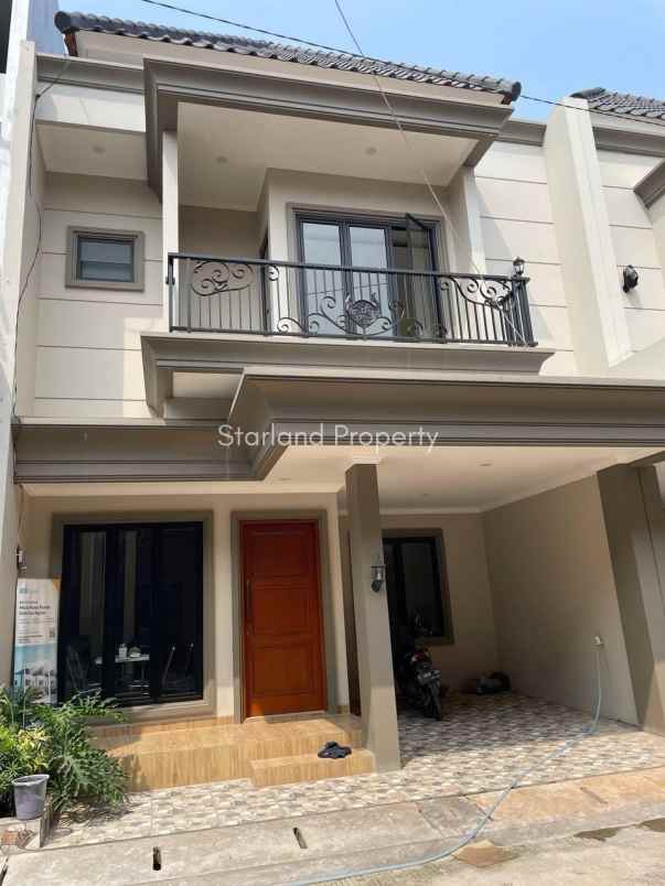 dijual rumah bintaro sektor 4