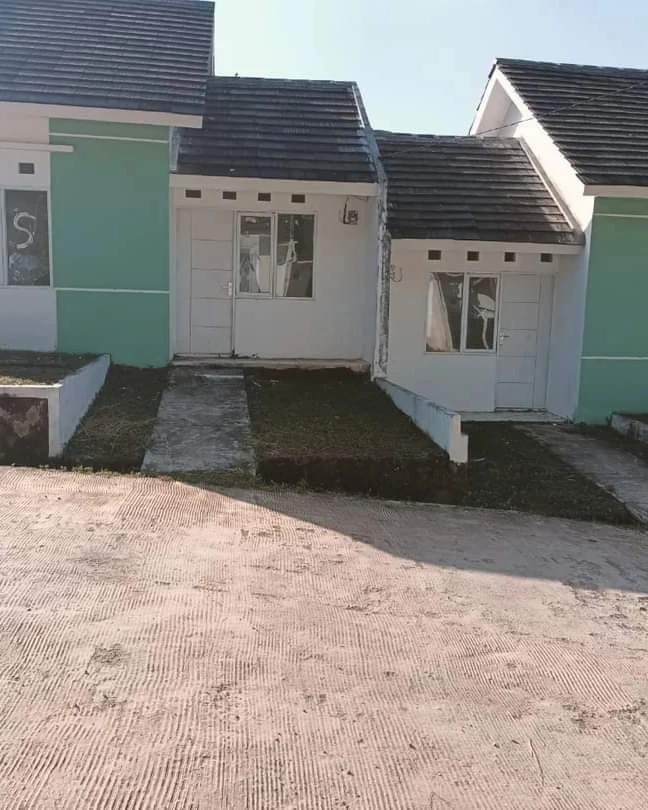 dijual rumah bukit esma cicalengka