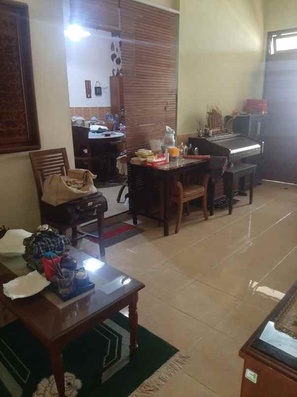 dijual rumah bukit sari