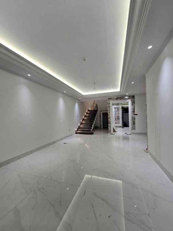 dijual rumah cempaka putih tengah