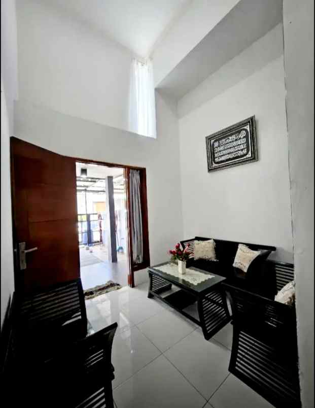 dijual rumah ciganitri