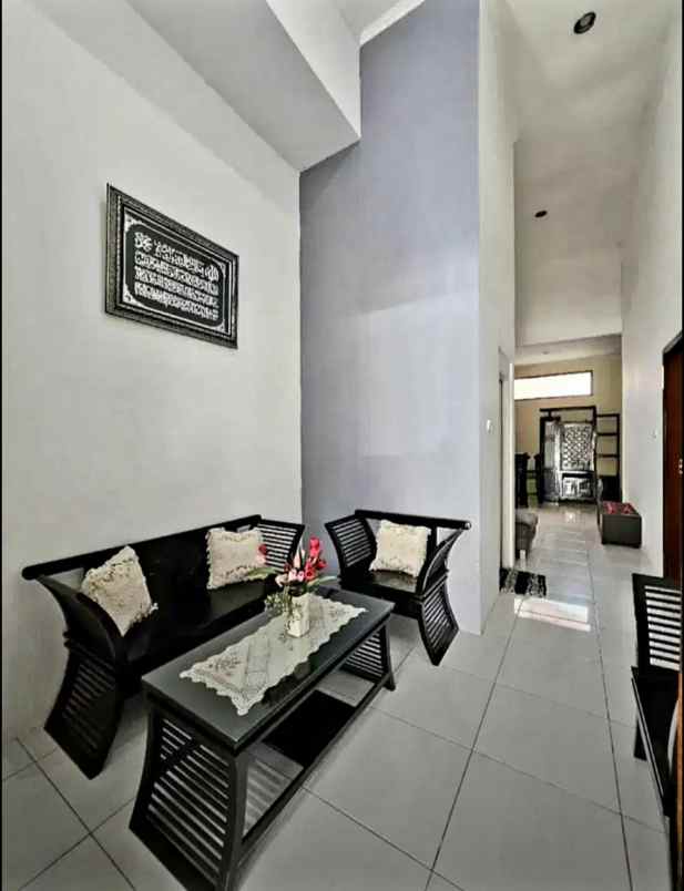 dijual rumah ciganitri