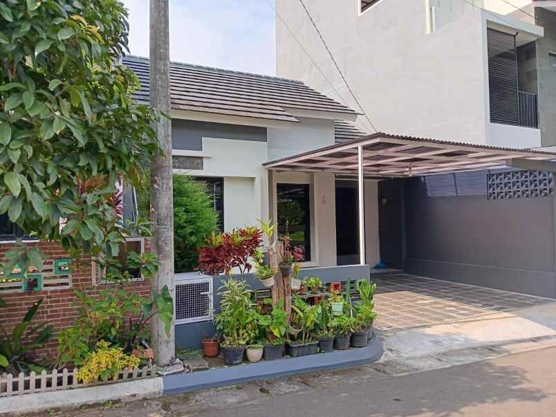 dijual rumah cihanjuang