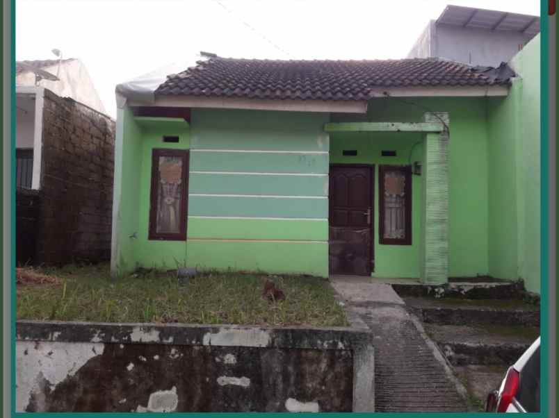 dijual rumah cihideung ilir