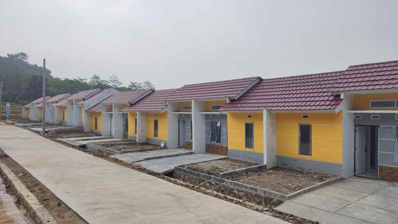 dijual rumah cikao bandung