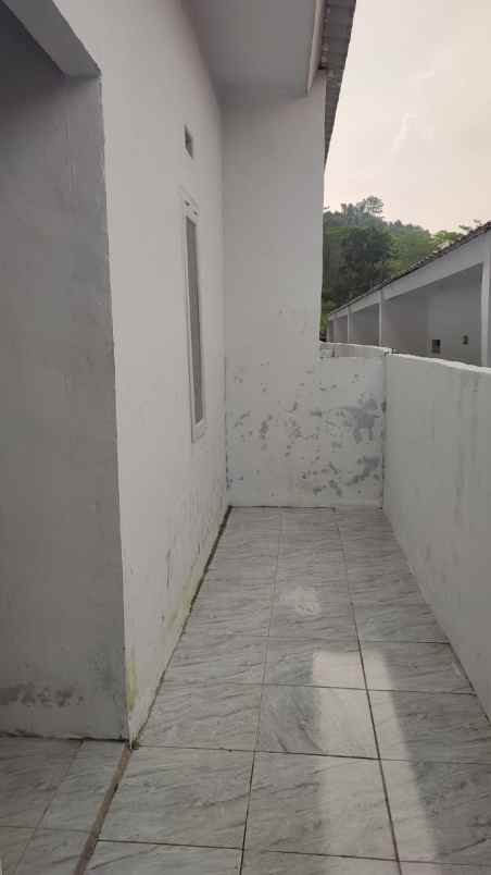 dijual rumah cikao bandung