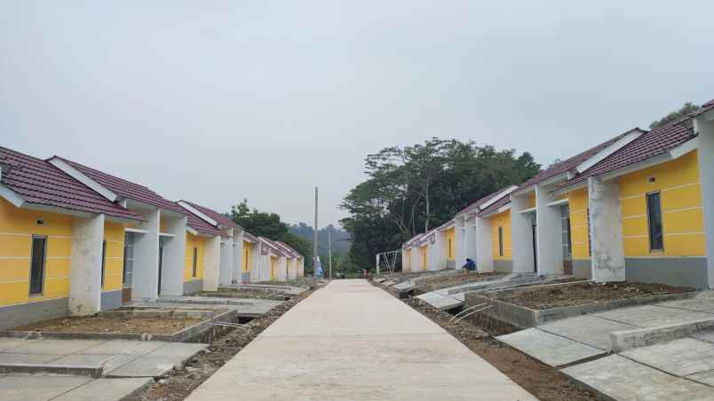 dijual rumah cikao bandung