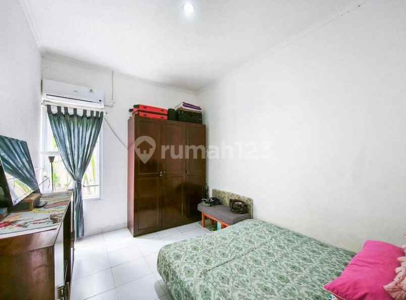 dijual rumah cilebut residence 1 blok