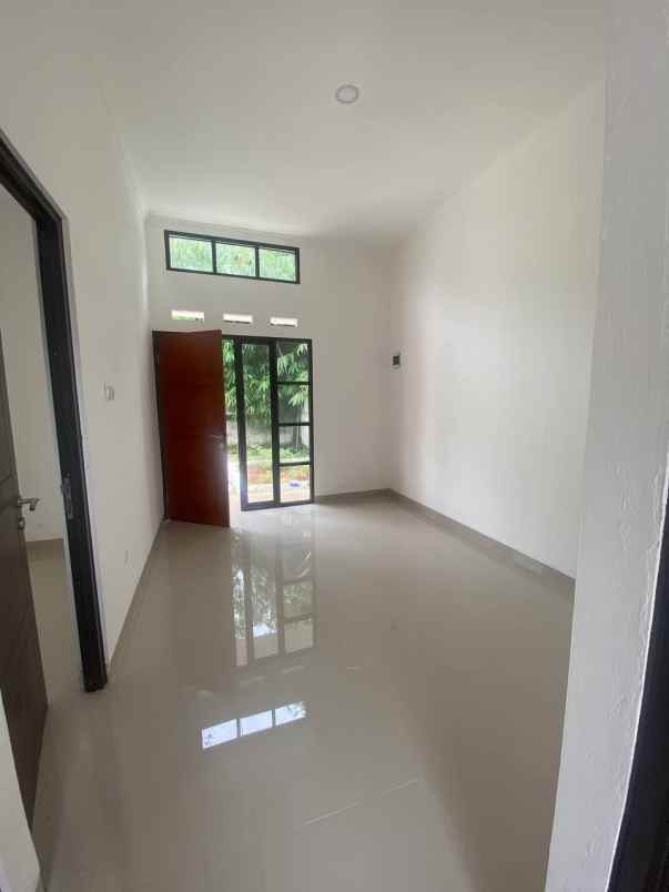 dijual rumah cilodong