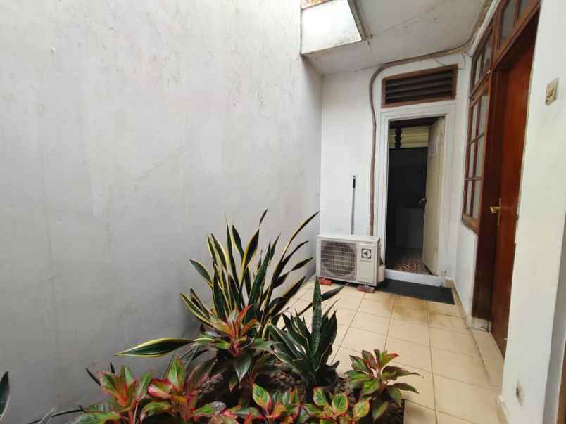 dijual rumah cipete