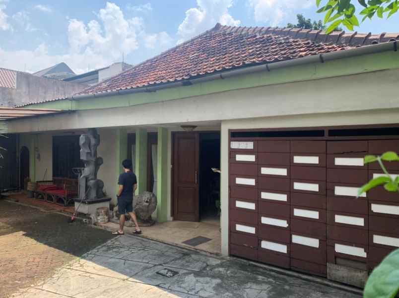 dijual rumah cipete utara