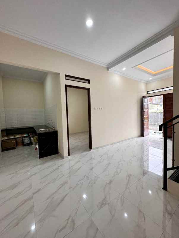 dijual rumah ciracas jakarta timur