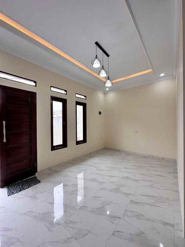 dijual rumah ciracas jakarta timur