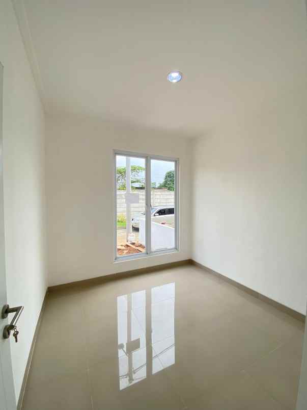 dijual rumah cisauk tangerang