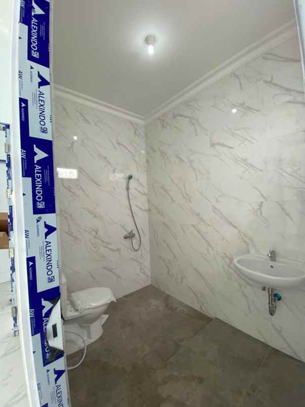 dijual rumah citraland bukit palma