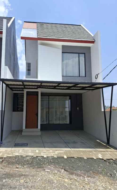 dijual rumah ciwaruga