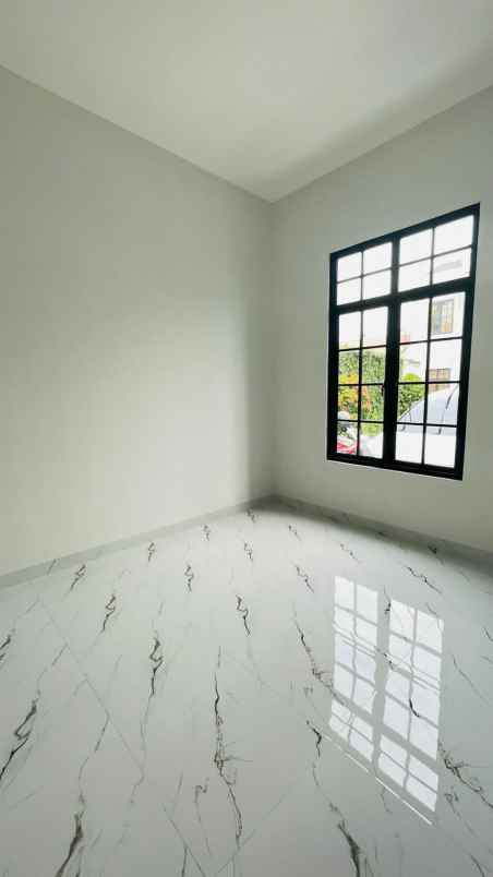 dijual rumah classic modern mewah