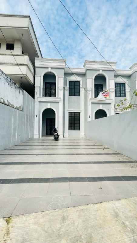 dijual rumah classic modern mewah