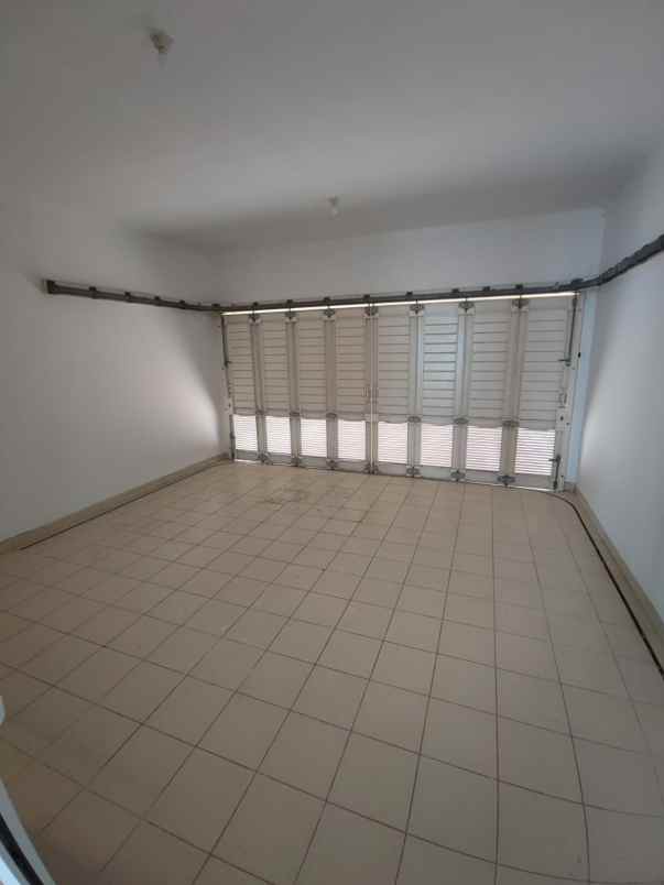 dijual rumah cluster aquamarine phg