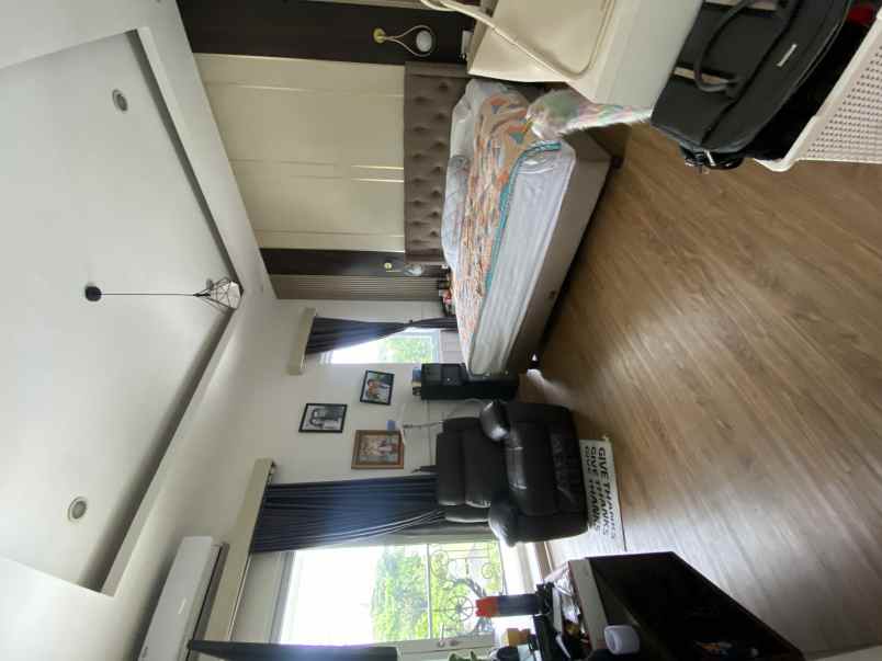 dijual rumah cluster aristoteles