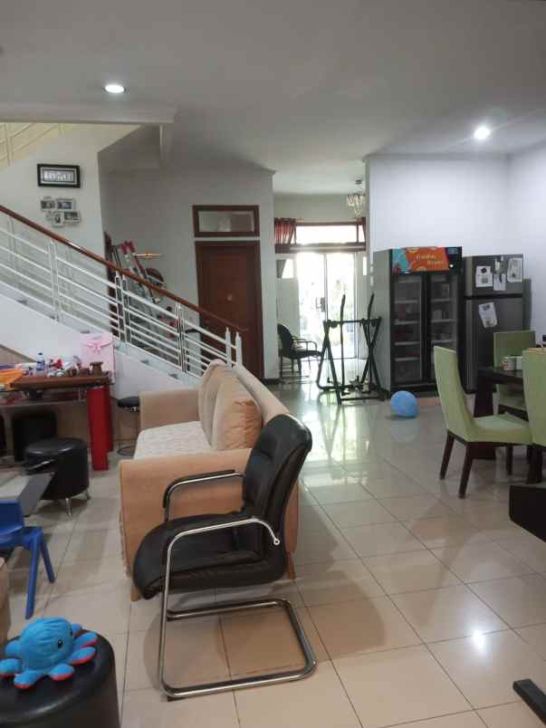 dijual rumah cluster gading kusuma