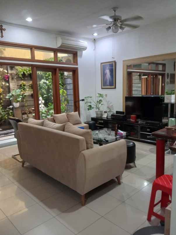 dijual rumah cluster gading kusuma