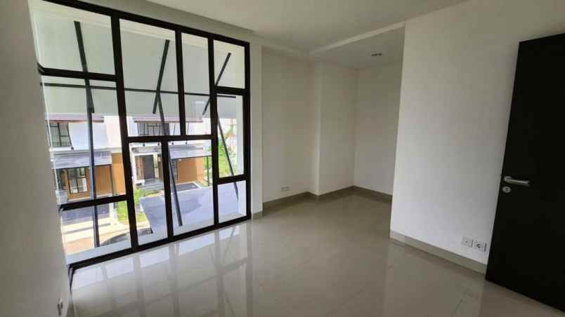 dijual rumah cluster mahakam jgc