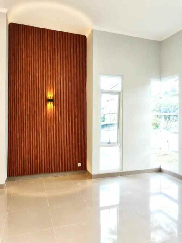 dijual rumah cluster umara residence