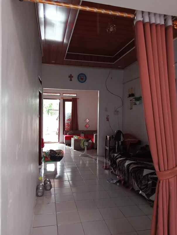 dijual rumah daerah perumnas karawaci