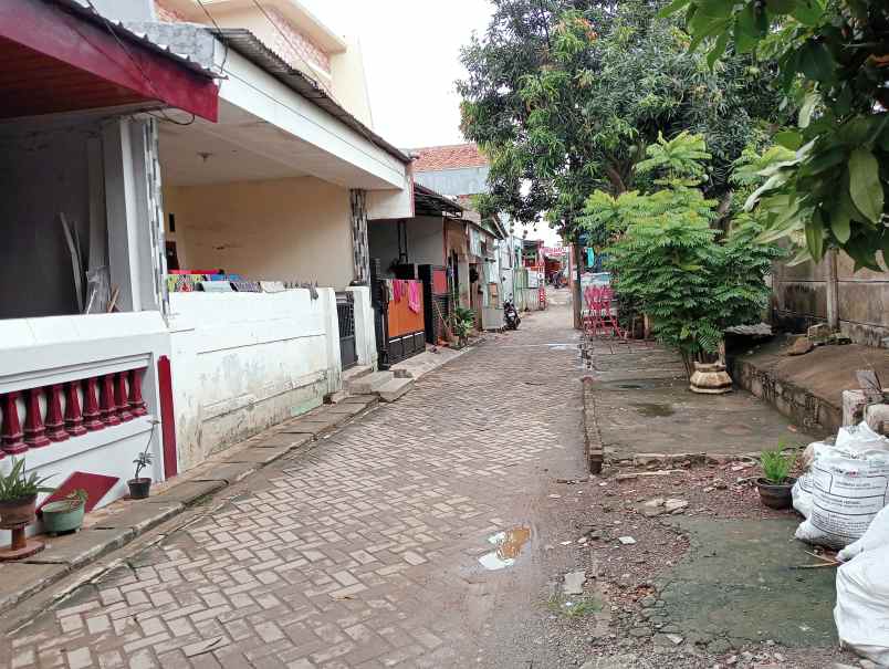 dijual rumah daerah perumnas karawaci