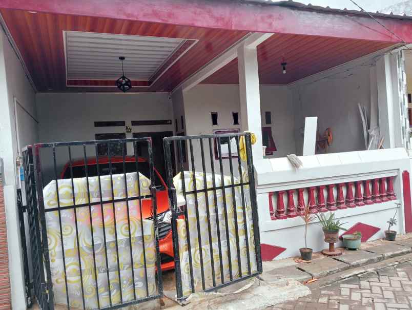 dijual rumah daerah perumnas karawaci