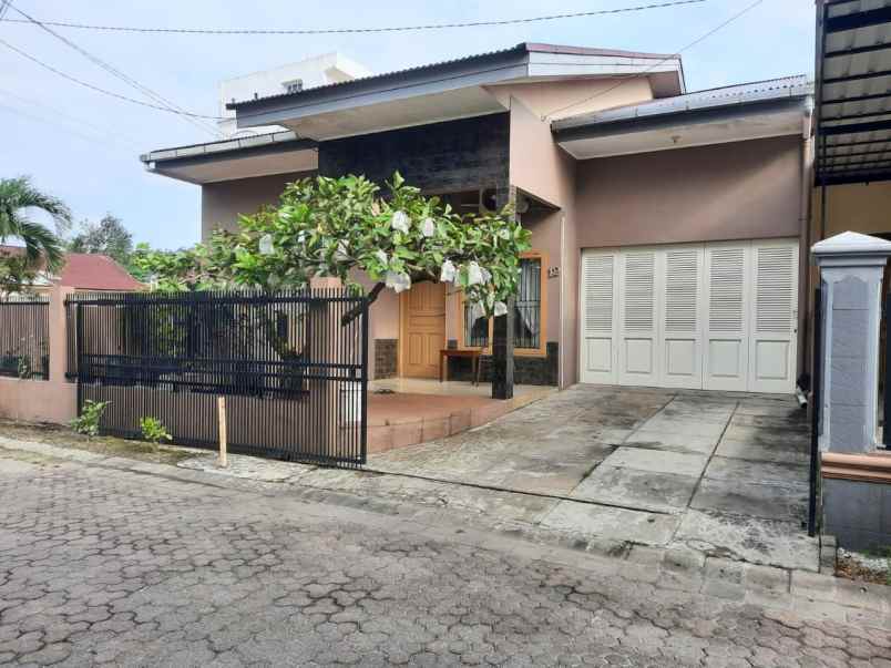 dijual rumah dekat gereja katolik st paulus pekanbaru