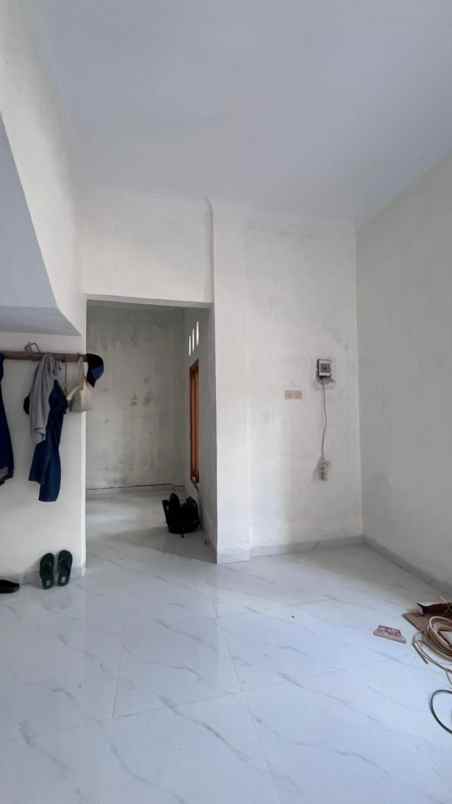 dijual rumah dekat umy