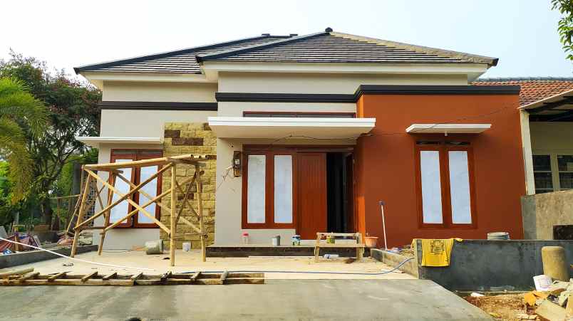 dijual rumah deltamas cikarang