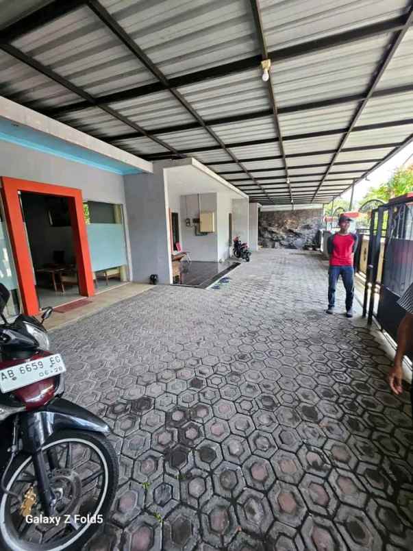 dijual rumah di jl muradi sembar semarang