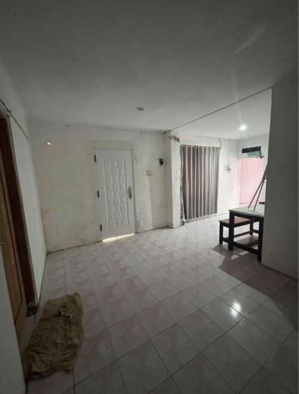 dijual rumah di kadipiro banjarsari surakarta