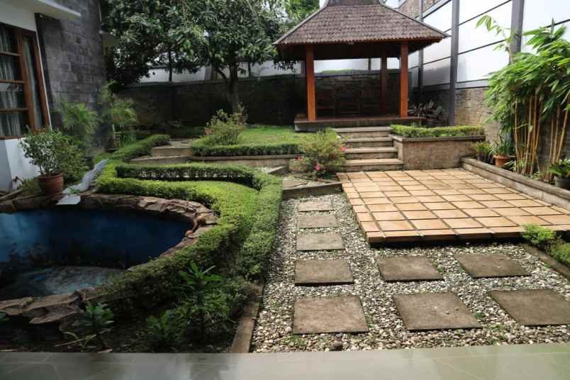 dijual rumah di komplek dago asri bandung jawa barat