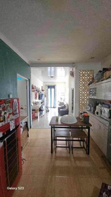 dijual rumah di komplek deppen harjamukti depok