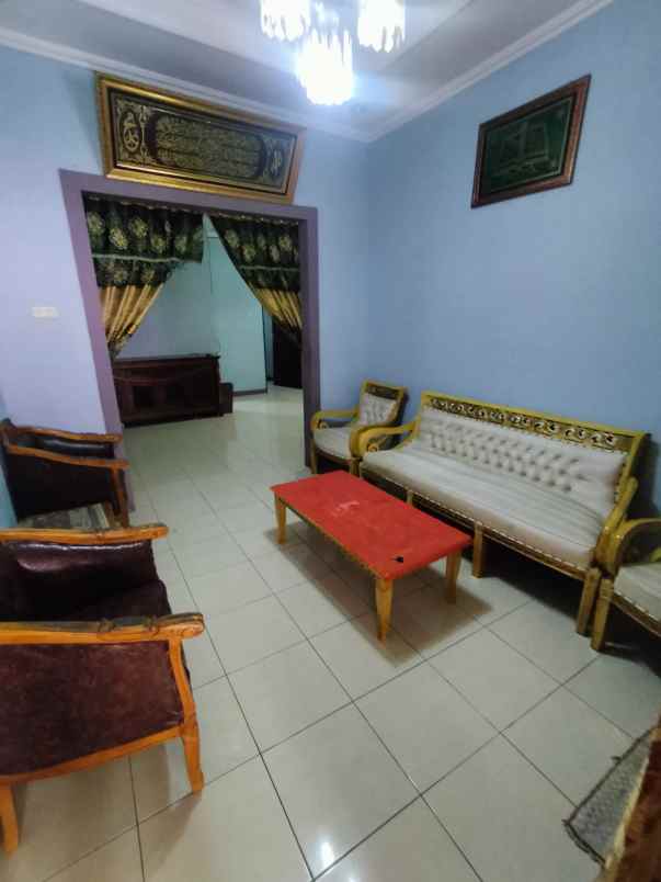 dijual rumah di kompleks ranomuut