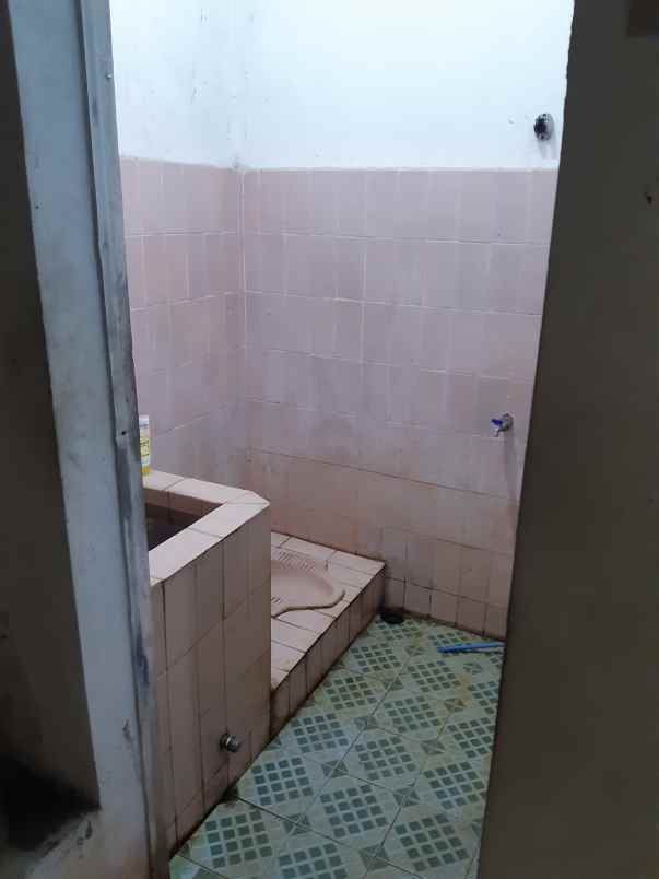 dijual rumah di perumahan kebonsari indah jember