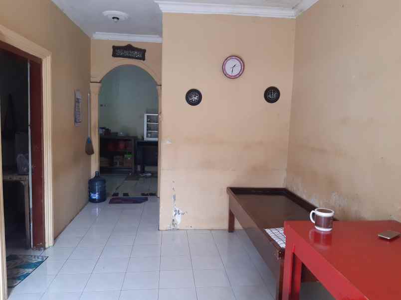 dijual rumah di perumahan kebonsari indah jember