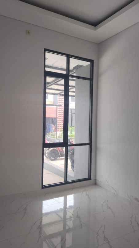 dijual rumah diamond field bedahan